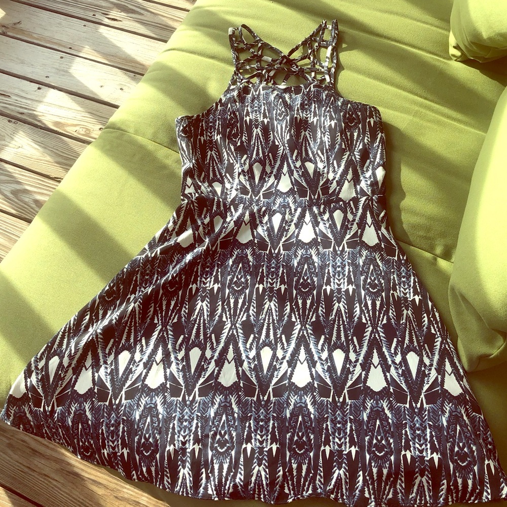 AMERICAN EAGLE NWOT SIZE O SUNDRESS BEAUTIFUL